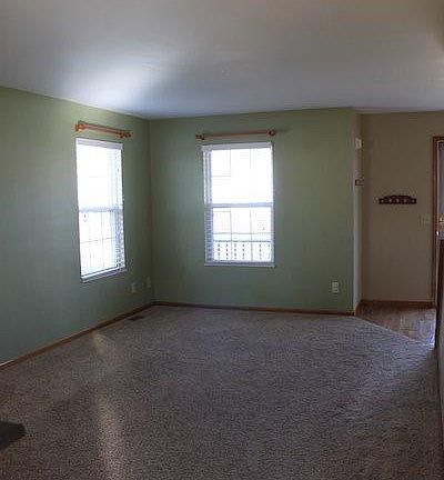 4th image of 2033 Macintosh Ln
