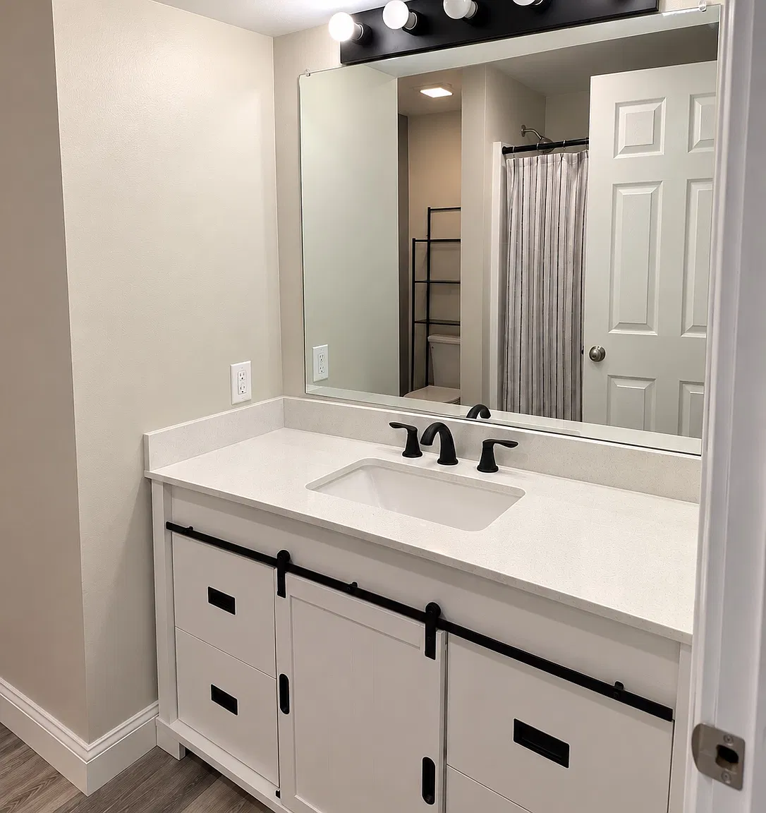 1 bed, 915 sqft, $655 — Photo 3