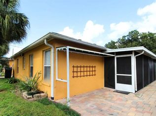 5525 Palmer Blvd APT B, Sarasota, FL 34232