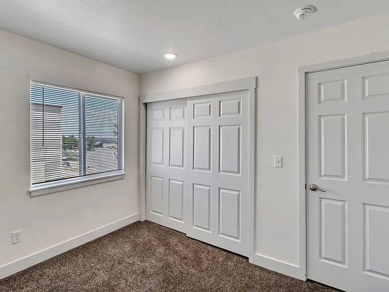 109 Anna Ct — Photo 10