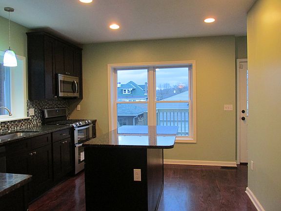 granite, stainless,hw floors