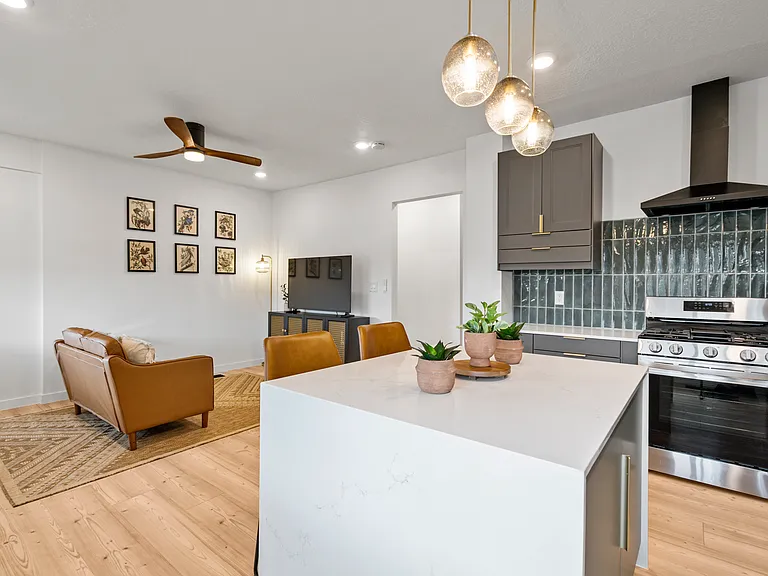 2641 S 7200 W — Photo 5