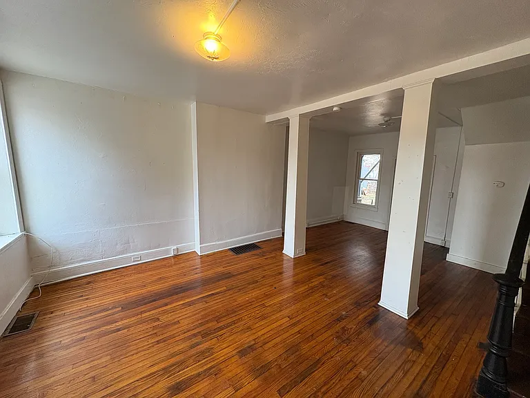 30 N Franklin St — Photo 6