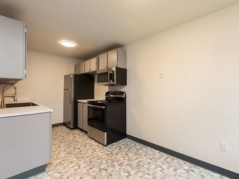 7510 41st Street Ct W #C-02 — Photo 5