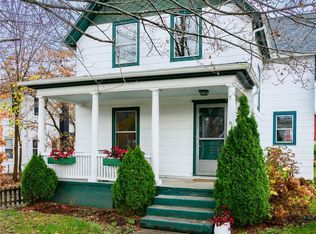 27 Maple St, Kent, CT 06757