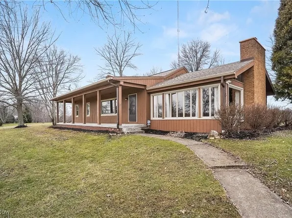 4017 Bellaire Ln, Peninsula, OH 44264