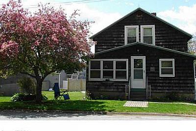 1st image of 72 Noyes Ave