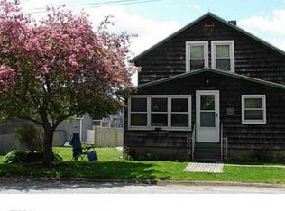 72 Noyes Ave, Stonington, CT 06378