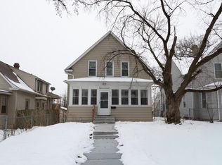 678 Hawthorne Ave E, Saint Paul, MN 55106