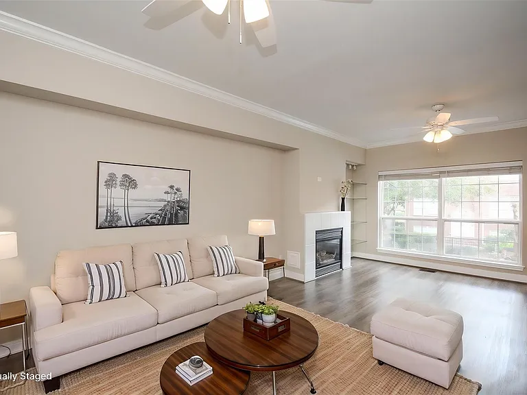 1307 Prospect St — Photo 9