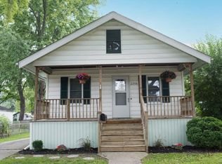 2206 N Clinton St, Saginaw, MI