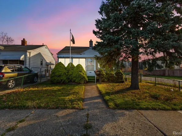6000 Penrod St, Detroit, MI 48228