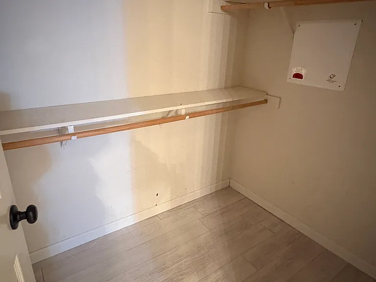 607 Stineman Ct — Photo 1