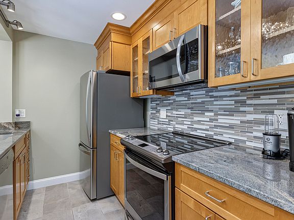 4th image of 175  Pine Street #1J