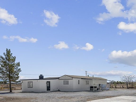 2nd image of 1141 W Chipmunk Rd
