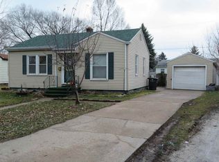 950 23rd Ave, Rock Island, IL 61201