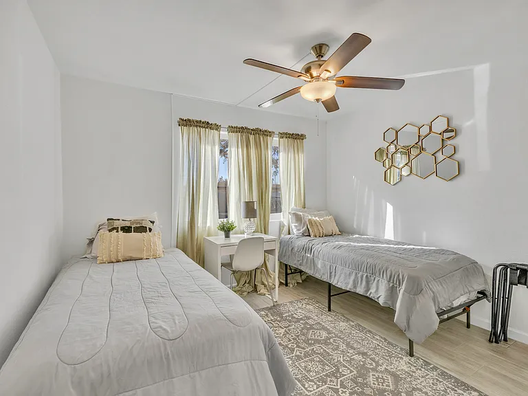 616 S Hardy Dr — Photo 11