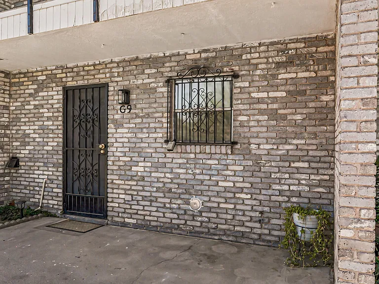 6700 Escondido Dr #G9 — Photo 35
