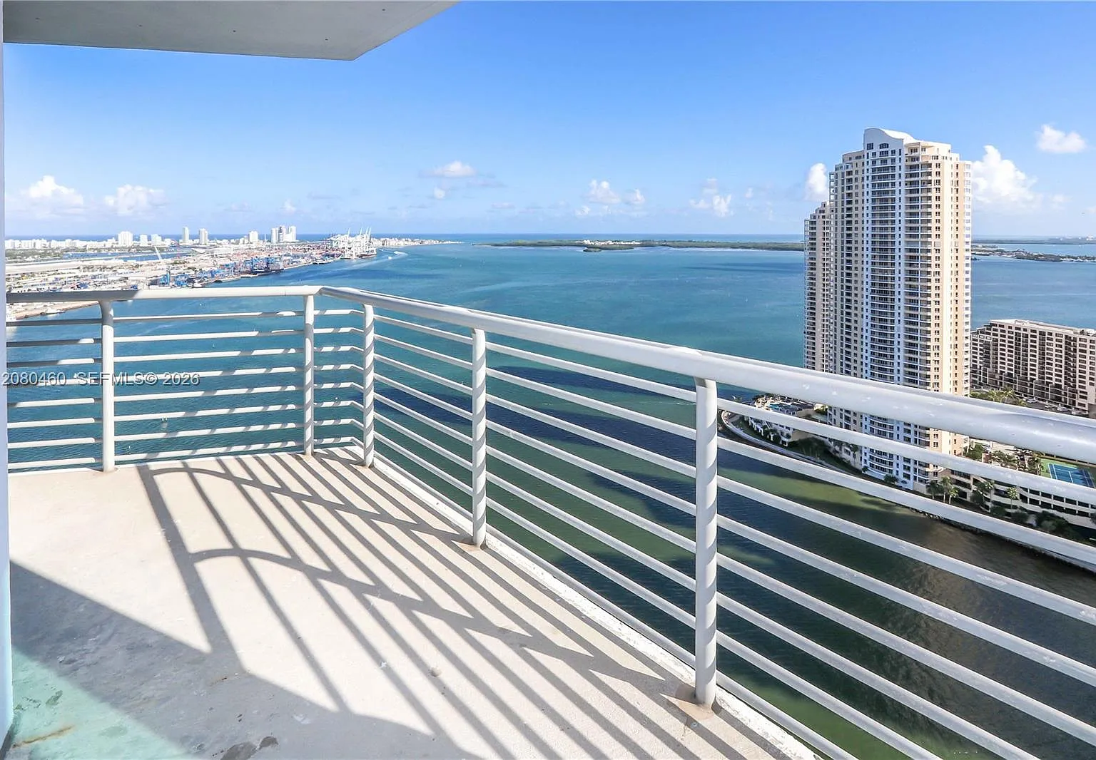 One Miami East Condo — Photo 4