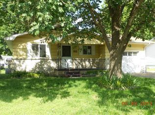 613 M St NW, Miami, OK 74354