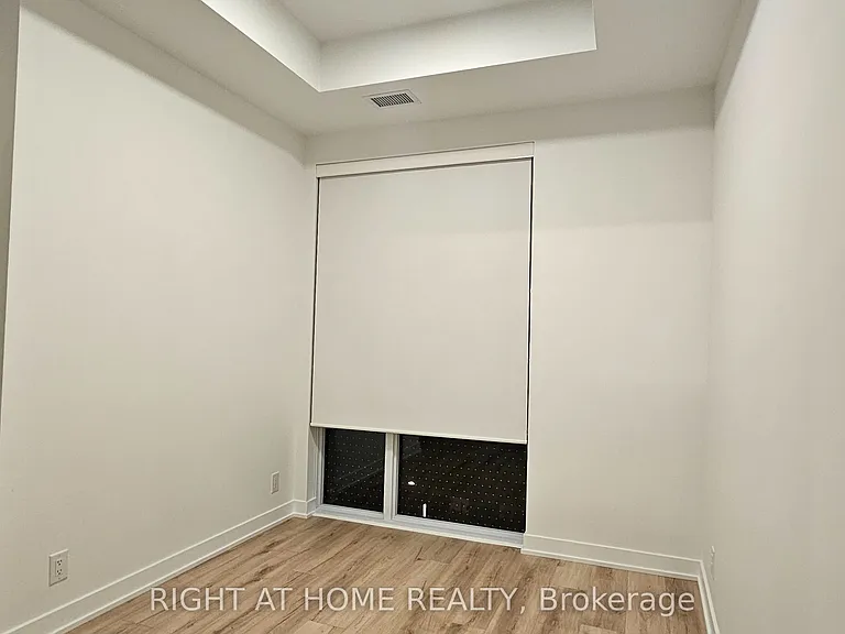 1660 Bloor St W #418 — Photo 21