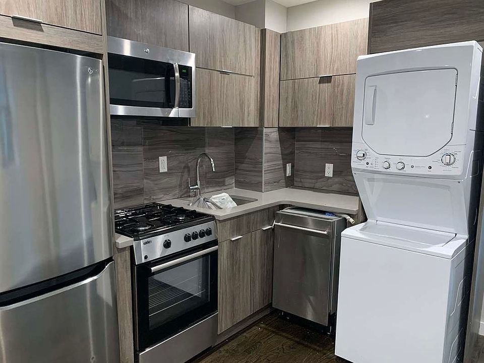 1st image of 328 E 106th St APT 5