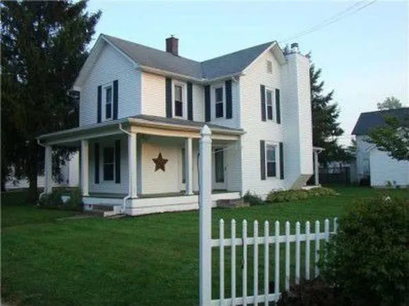 200 N Clayton St, Centerburg, OH 43011