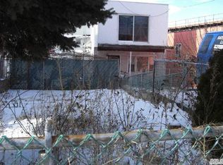 10512 76th St, Ozone Park, NY 11417