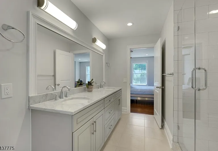 16 Exeter Rd — Photo 34