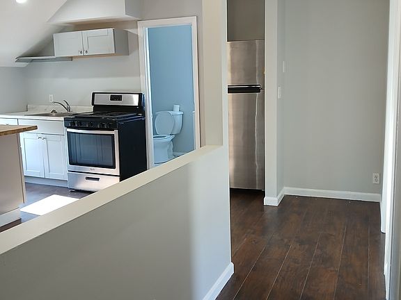 5th image of 98 Morton St #D14790d1b