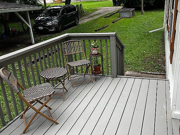 4th image of 418 SW Saline St