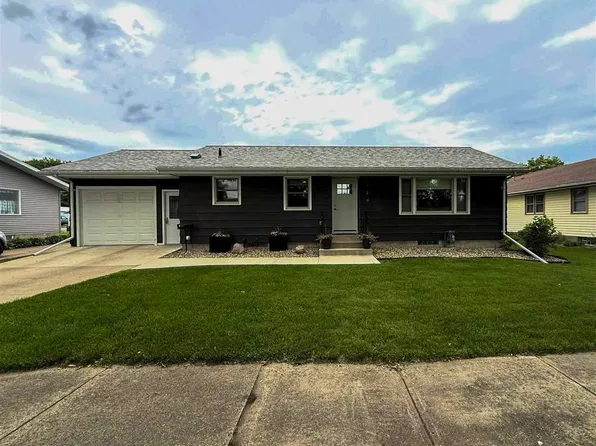 520 3rd Ave NE, Sleepy Eye, MN 56085