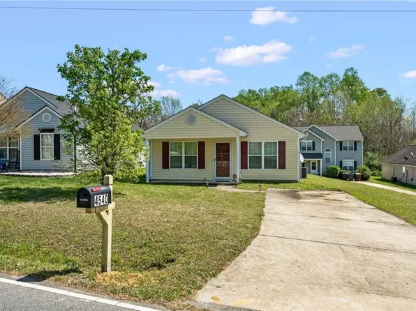 4540 Holland Rd, Greensboro, NC 27405