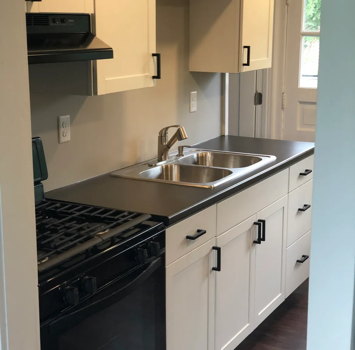 4326 N Independence Ave — Photo 4