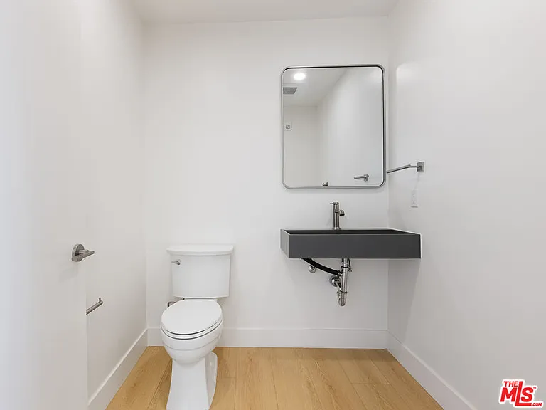 8561 Belmont St #6 — Photo 14
