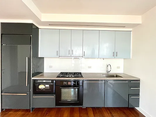 Rented by YouYork Management LLC | media 9