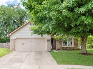 11462 Cherry Blossom West Dr, Fishers, IN