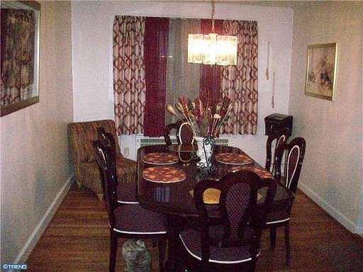 4th image of 1115 Devereaux Ave