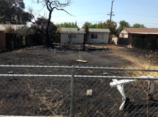 1012 E Cleveland Ave, Madera, CA 93638