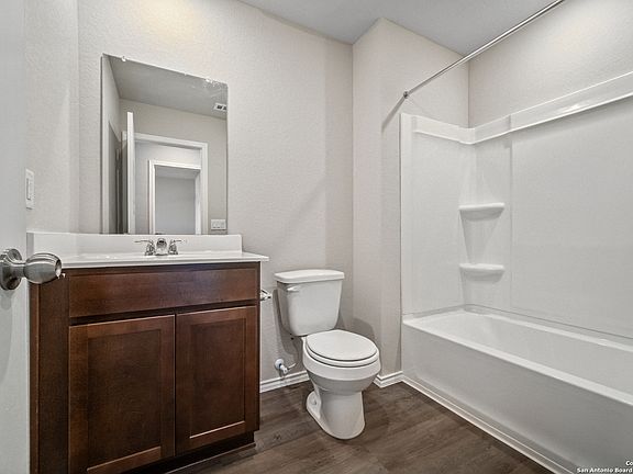 5th image of 8829 Broad Wing Dr