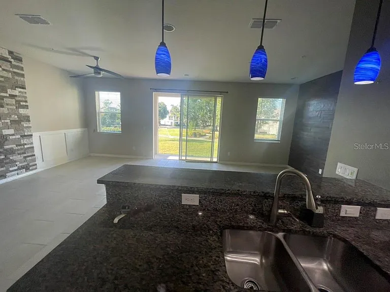 15221 Sunrise Grove Ct — Photo 3
