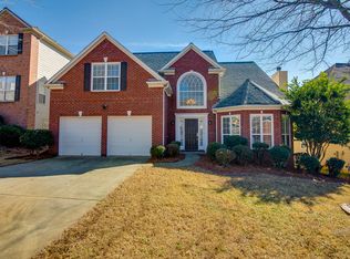 2752 October Gold Ln, Lawrenceville, GA 30044