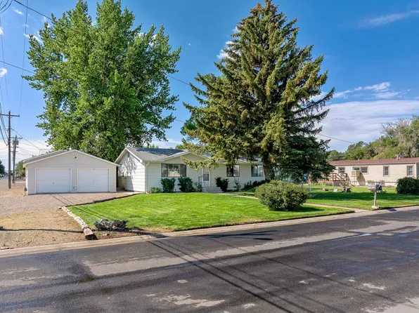 842 E Adams St, Powell, WY 82435