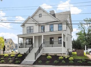 688 Westford St, Lowell, MA 01851