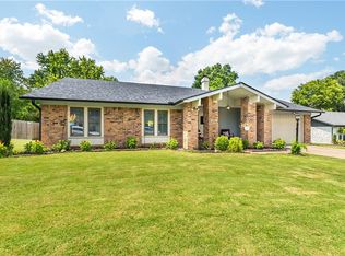 1406 Overo Cir, Springdale, AR 72762