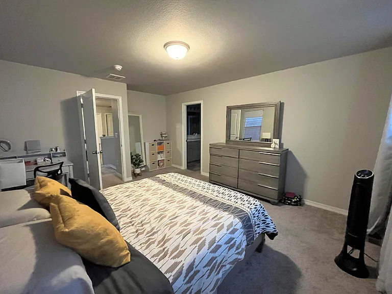 4400 Gneiss Loop — Photo 9