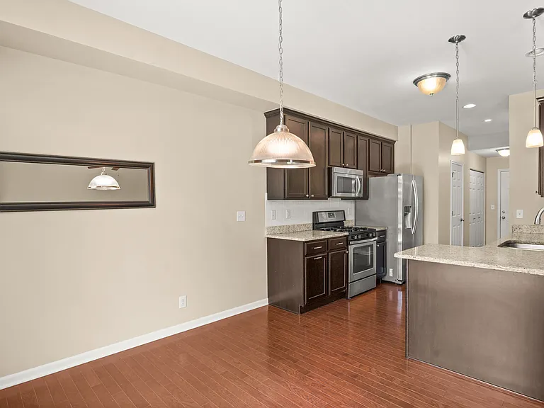 6N335 Whitmore Cir #D — Photo 7