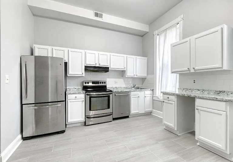1710 Saint Paul St #102 — Photo 2