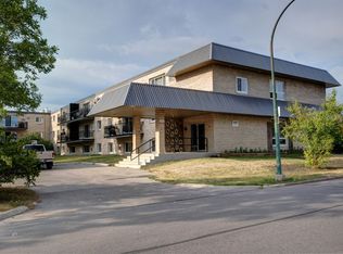 33 Southpark Dr, Winnipeg, MB R3T 2L9