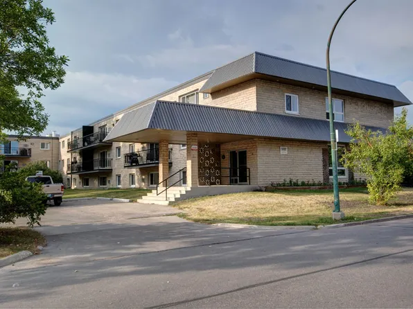 33 Southpark Dr, Winnipeg, MB R3T 2L9